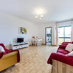 Sunny Apartments, Da Rocha Apartman
